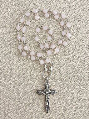 ROSE QUARTZ NECKLACE WITH CROSS PENDANT--20"
